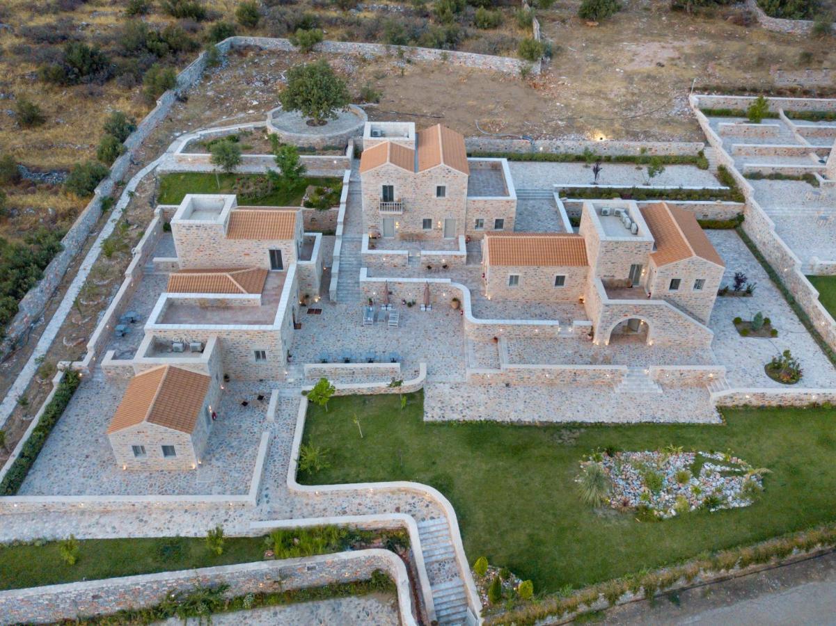 Armantanis Luxury Suites Areopoli Exterior foto